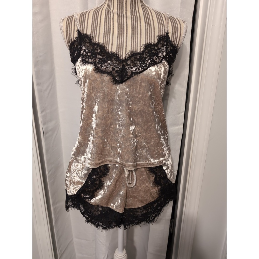 Whimsygoth 2-Piece Velvety Black Lace Trim Pajama Lounge Set Y2K Coquette M